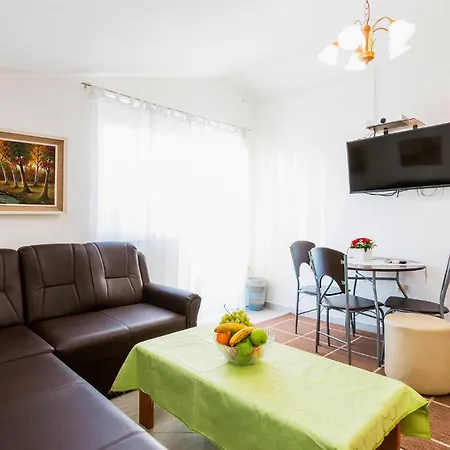 Σπίτι διακοπών Lovely In With Kitchen