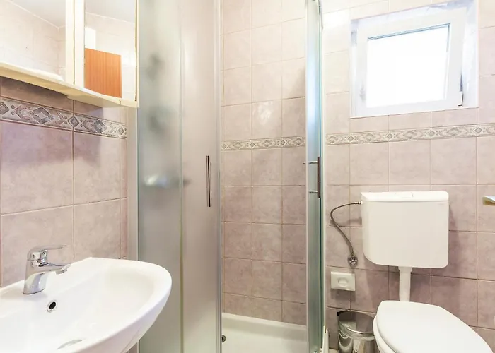 Lovely In With Kitchen Fažana